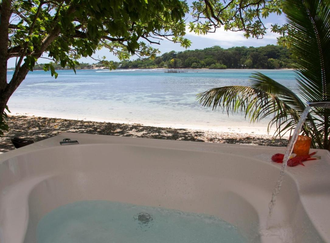 Erakor Island Resort & Spa Port Vila Bagian luar foto
